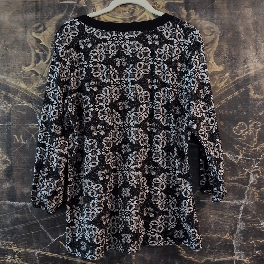 NWOT Croft barrow 3/4 Sleeve Top Large Rhinestone And Floral - Picture 5 of 5